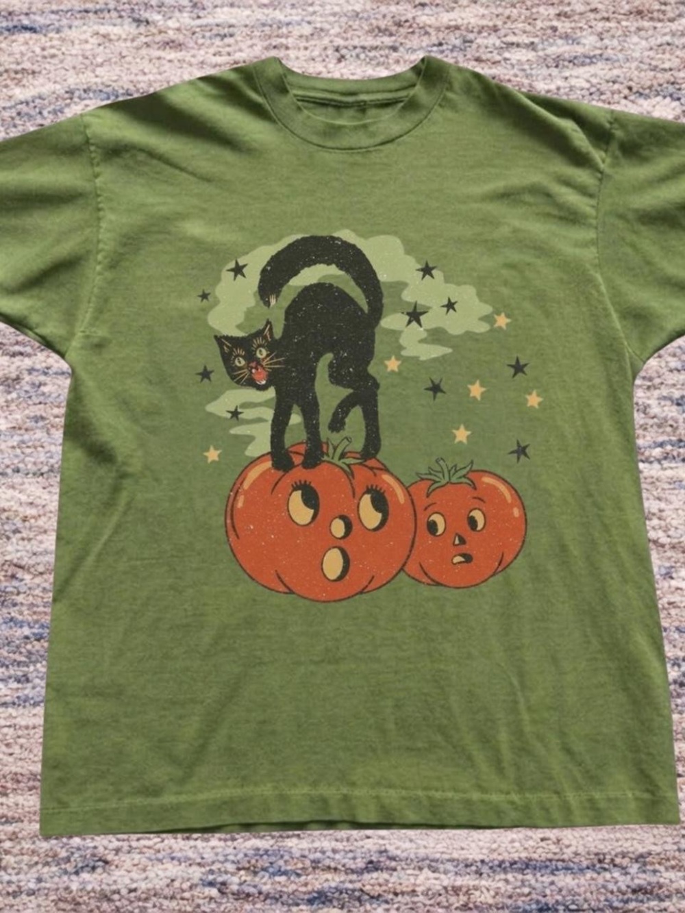 Gildan Green Tee with Black Cat & Orange Pumpkins Graphic